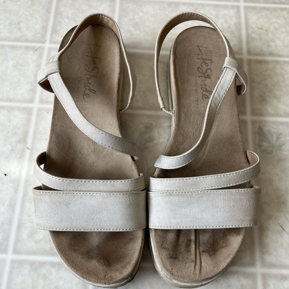 LifeStride Zoe Womens Sport Sandals Sz 7.5 M Bone Strappy Faux-Leather Comfort